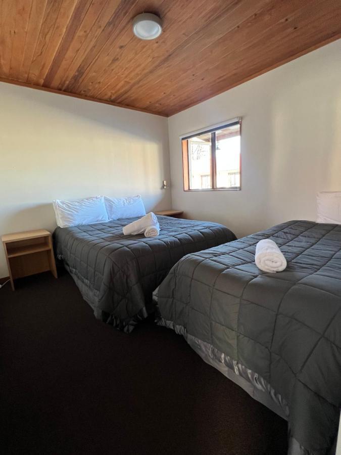 Motel Pinewood 4*