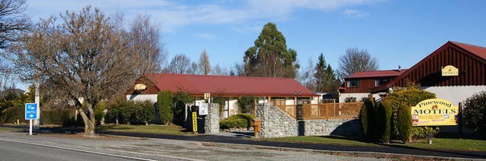 Pinewood Motel 4*